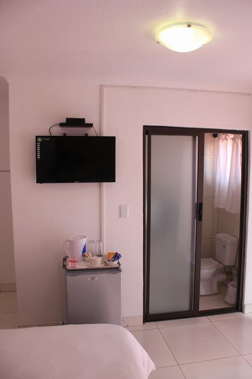Niilo'S Guesthouse รุนดู ภายนอก รูปภาพ