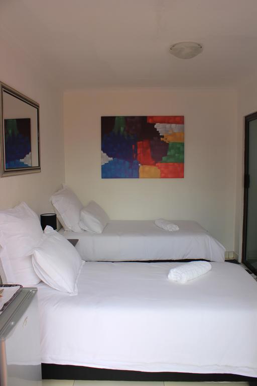 Niilo'S Guesthouse รุนดู ภายนอก รูปภาพ