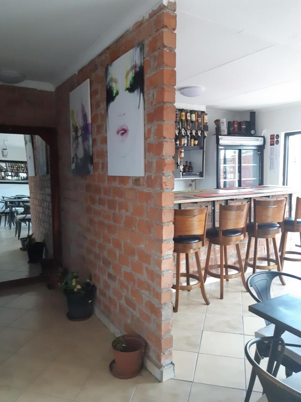 Niilo'S Guesthouse รุนดู ภายนอก รูปภาพ