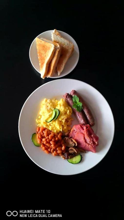Niilo'S Guesthouse รุนดู ภายนอก รูปภาพ